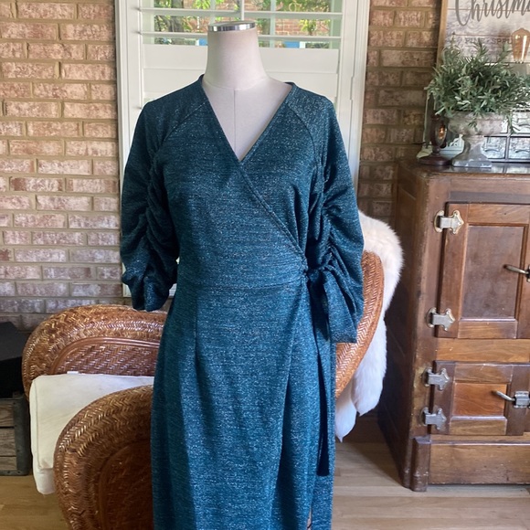 TRIBALBYN GREEN SPARKLY 3/4 SLEEVE WRAP DRESS MEDIUM NEW - Picture 3 of 12